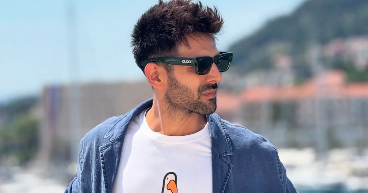 Kartik Aaryan Celebrates Ganesh Chaturthi in UK Amid Captain India Shoot