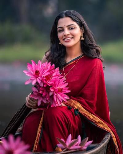 nikhila vimal2 6ab898dcb2aff