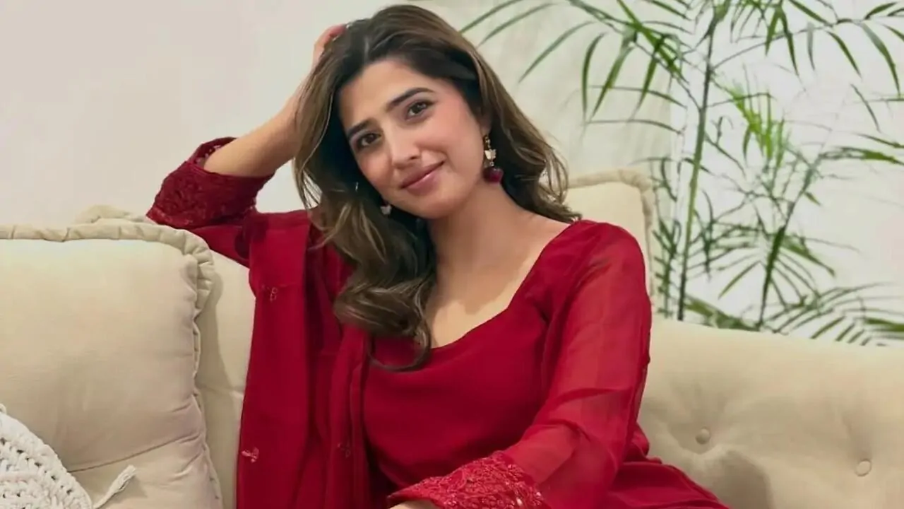 bigg boss love gill 6ad7012a63d30