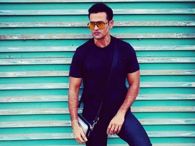 rohit roy2 6abf18adba69b