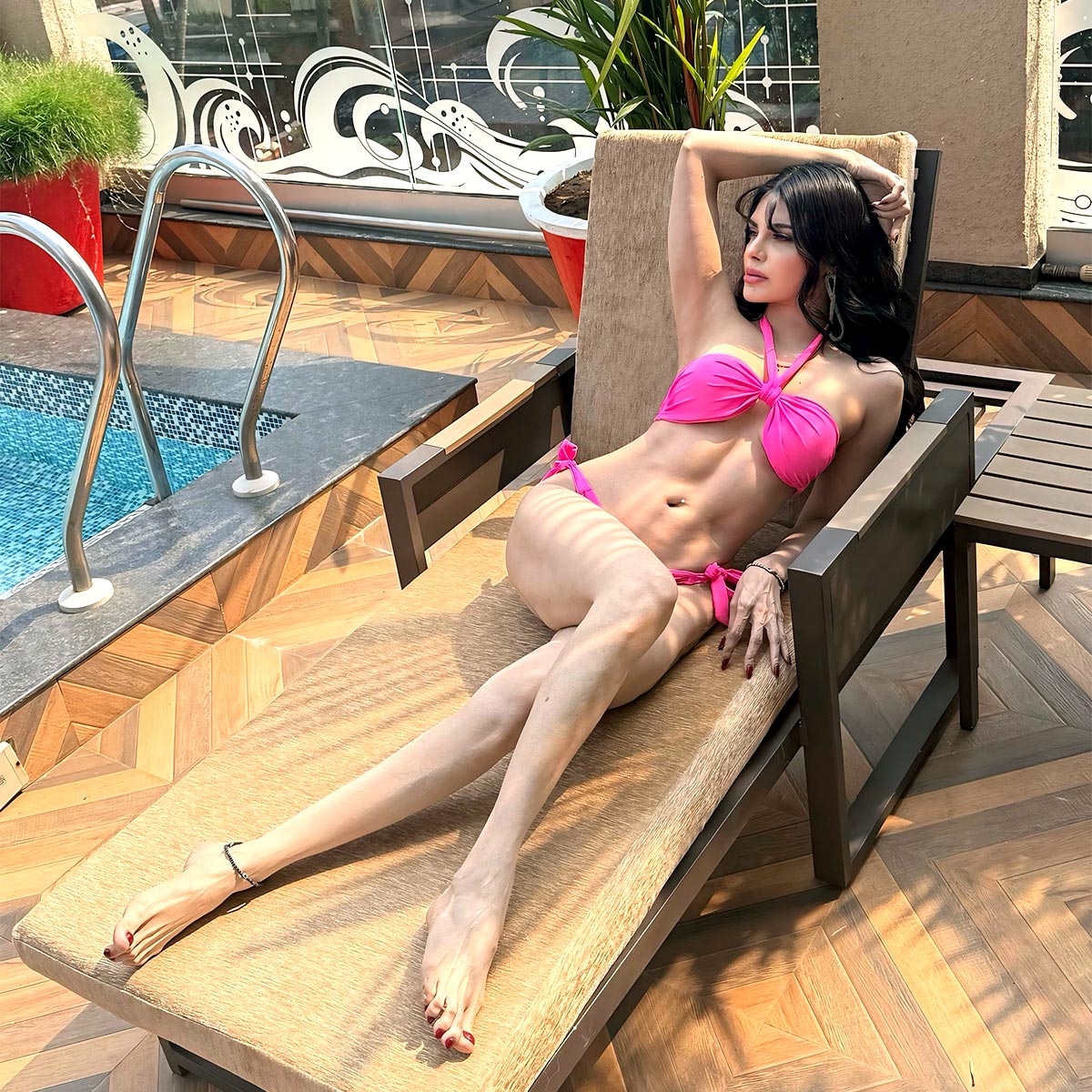 sherlyn chopra6 6ae2f1e1dd153