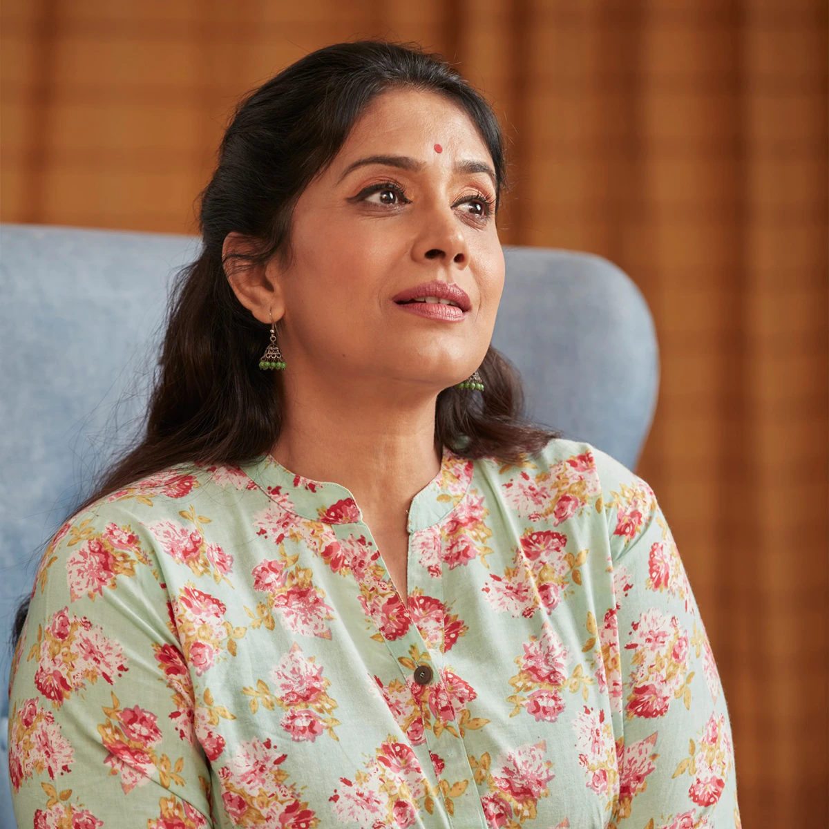 sonali kulkarni 6ad2ddb59770a