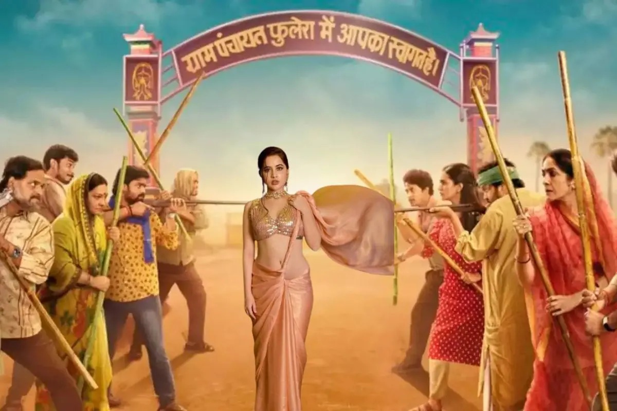 Is Urfi Javed Becoming the Sachiv of Phulera Village in Panchayat 3? Viral Video Sparks Speculation