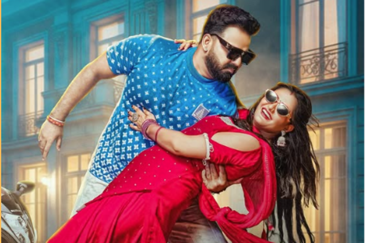 Pawan Singh Sparks Outrage After Uncomfortable Stage Incident with Anjali Raghav, See Video