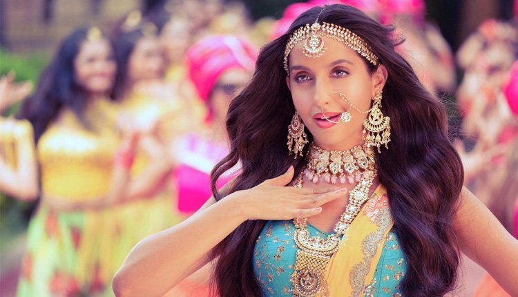 Nora Fatehi Shares Latest Still of Dilbar Arabic Version And She Look Gorgeous
