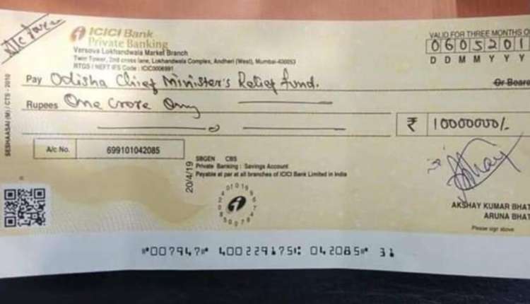 Bollywood Star Akshay Kumar donates Rs 1 crore for Odisha Cyclone Fani's Victims