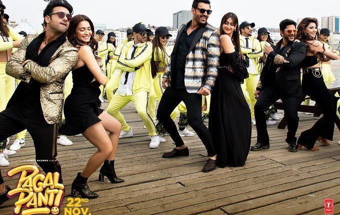 Thumka HD Video Song from Pagalpanti