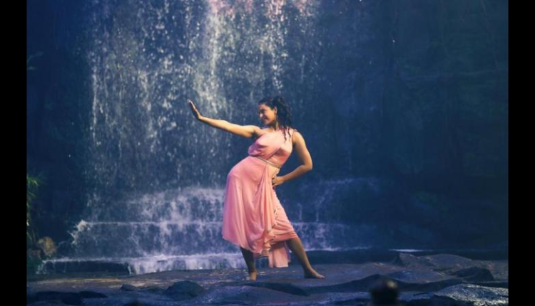 Kangana Ranaut 16 hours shoot in water