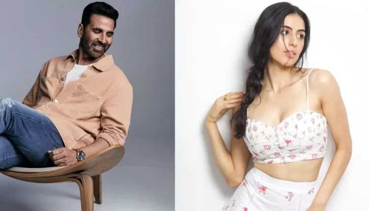 Akshay Kumar Gets Emotional Over Niece Simar Bhatia Bollywood Debut