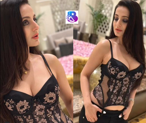 Watch Video: Ameesha Patel steals the show at Dubai DJ event, Sakina of  Gadar 2 makes a bold appearance - Bollywood Mascot