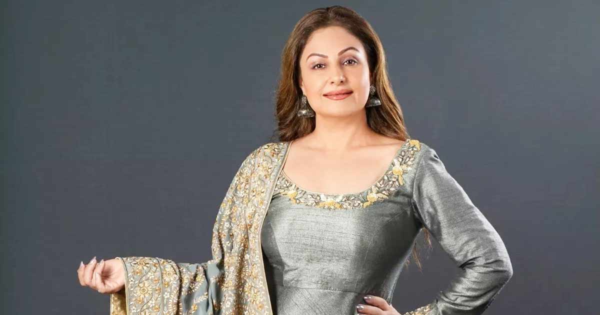 Ayesha Jhulka Opens Up About Quitting Bollywood 