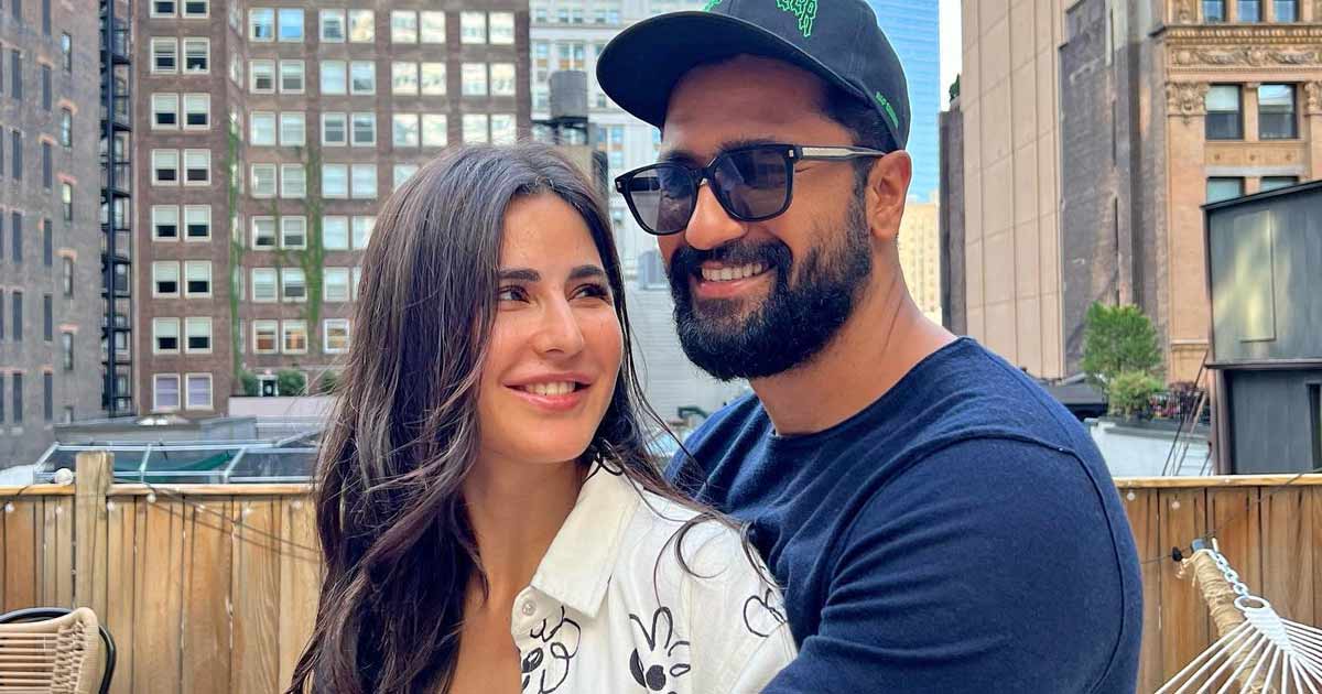 Bollywood News Vicky Kaushal's Adorable Blush as Fans Ask About Katrina Kaif at Zara Hatke Zara Bachke Promotions