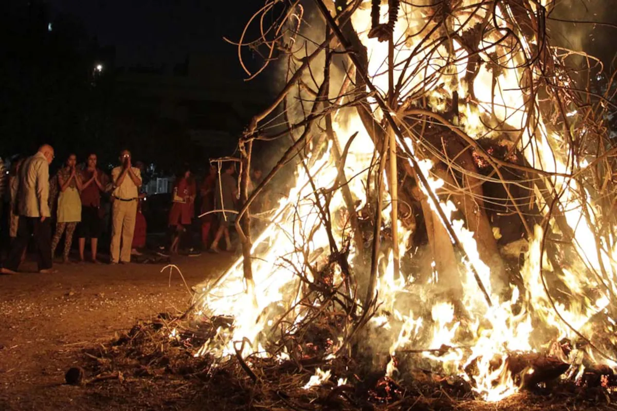 Holika Dahan Shubh Muhurat 2023 Holi 