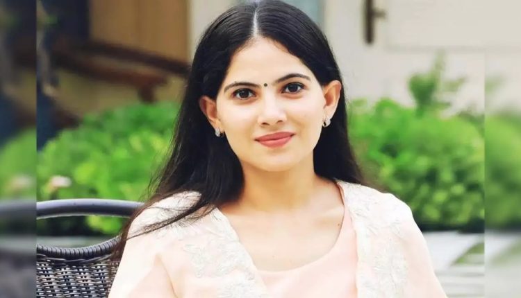 Jaya Kishori Dance Video Goes Viral, Leaving Bollywood Stars Impressed