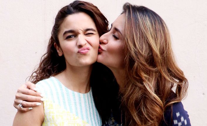 Kareena Kapoor Jokes About Alia Bhatt's Singing on 'What Women Want'