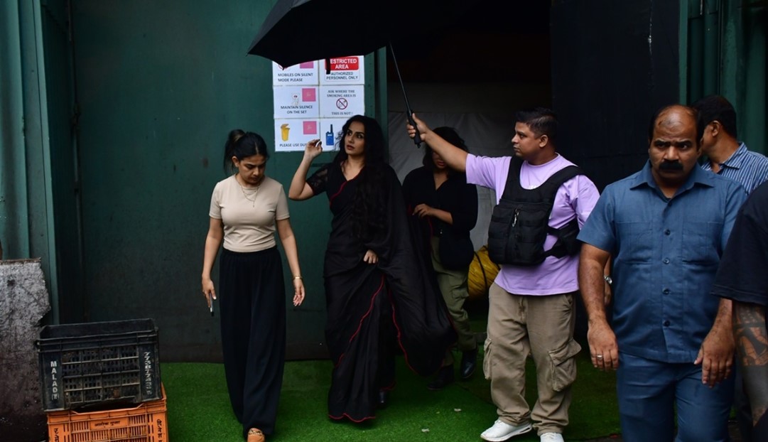 Kartik Aaryan Shoots Horror Poster with Vidya Balan for 'Bhool Bhulaiyaa 3,' First Look of 'Manjulika' Revealed