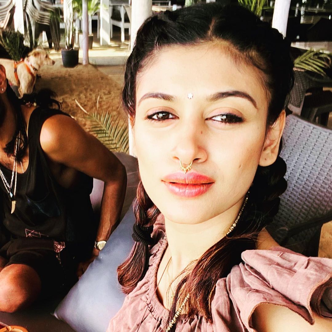 Oviya MMS Video: Who is 33-Year-Old Tamil Actress Oviya Helen? Viral Private MMS Video Causes Sensation