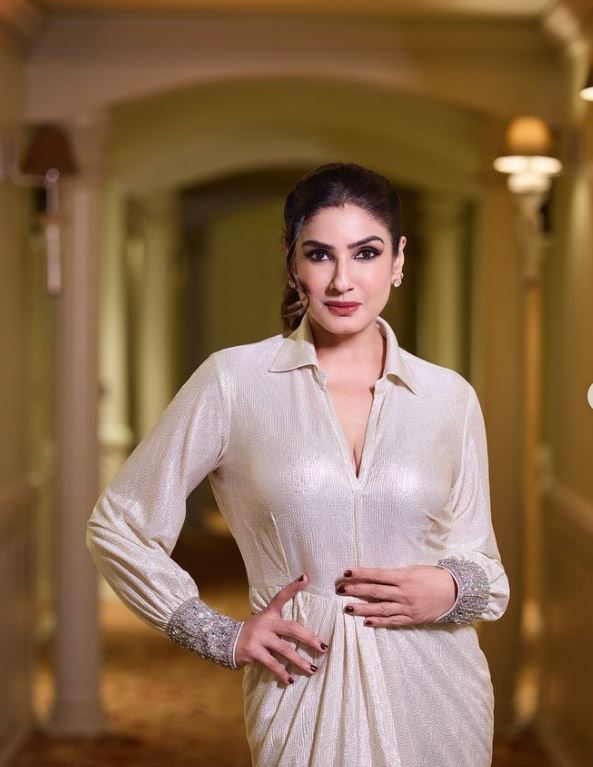 Raveena Tandon Celebrates Diwali with a Desi Twist Embracing the Values of Lord Ram