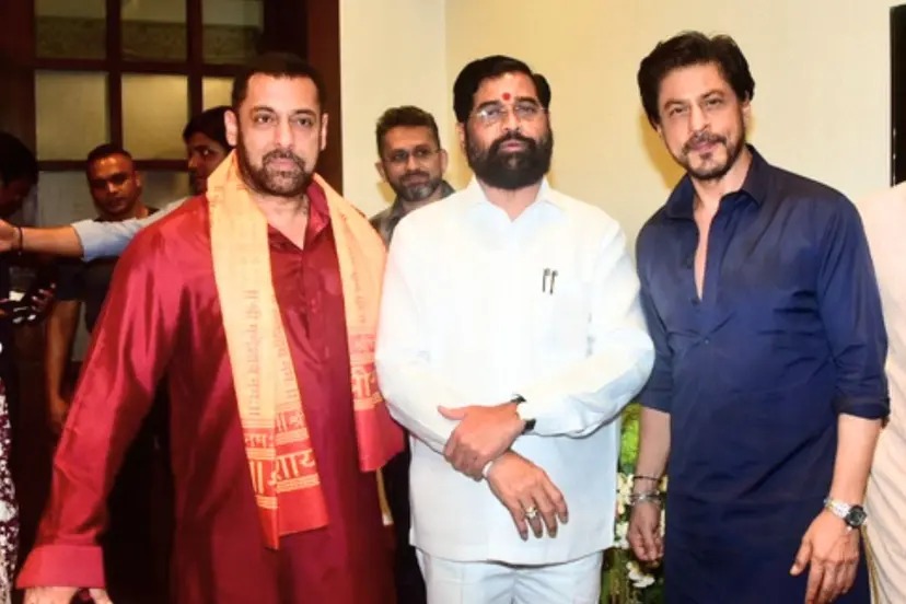Salman Khan Unique Attire at Maharashtra CM Residence Grabs Attention During Ganpati Darshan