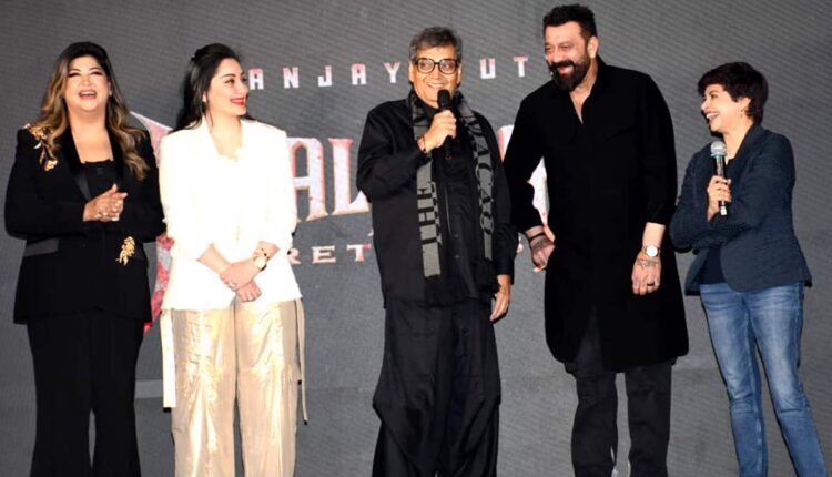 Sanjay Dutt Touches Subhash Ghai’s Feet – Emotional Khalnayak Returns Moment
