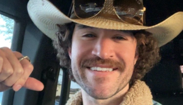 TikTok Star Chris O’Donnell Bollywood Mascot